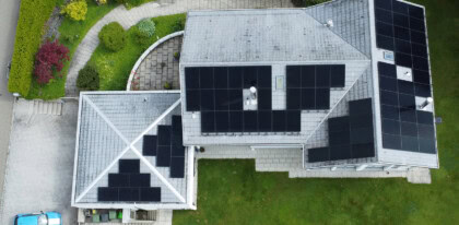 PV-Anlage mit Notstromfunktion und einem Batteriespeicher in Zürich