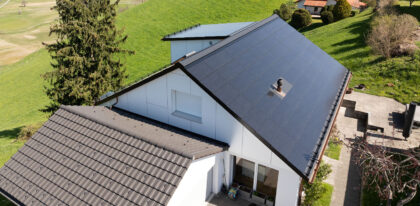 PV-Indachanlage mit Eigenverbrauchsoptimierung für Einfamilienhaus in Hütten