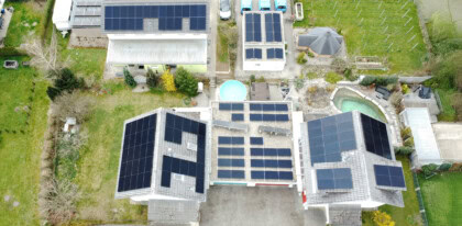 PV-Energieverbund für drei Einfamilienhäuser im Zürcher Unterland